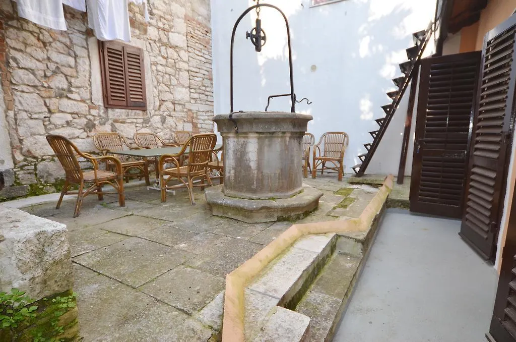 Holiday Home Svalba Rovinj Kroatië